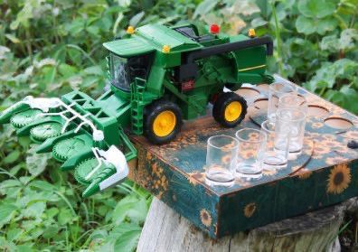 Наливатор &ldquo;Комбайнер&rdquo; John Deere автоматический на 5 рюмок 151sh фото