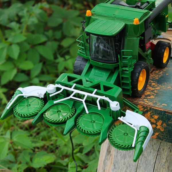 Наливатор &ldquo;Комбайнер&rdquo; John Deere автоматический на 5 рюмок 151sh фото