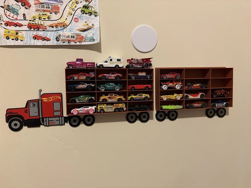 Полка фура, полка для hot wheels, настенный гараж, для машинок 99 фото