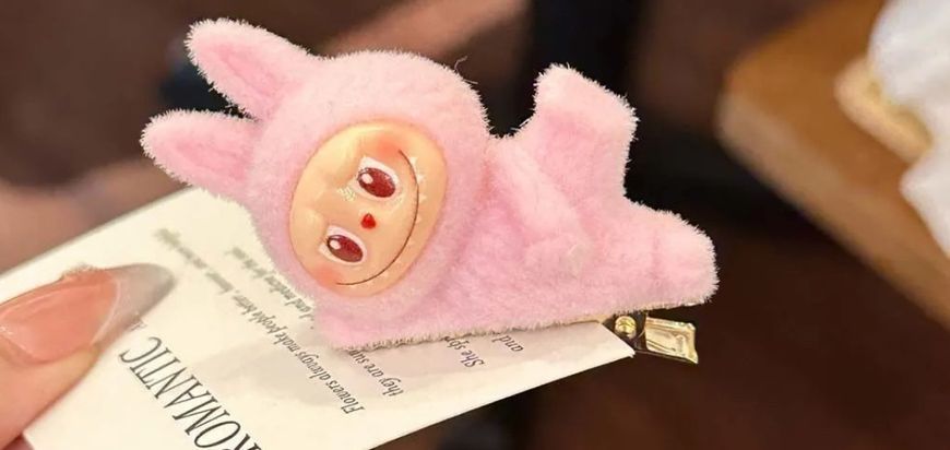 Заколка Labubu &ldquo;The Monsters&rdquo;, Лабубу , Трендова заколка у стилі Labubu 302 фото